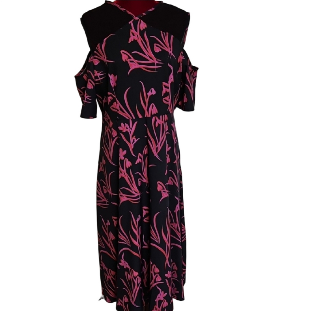 Elegant Floral Dress Size Medium